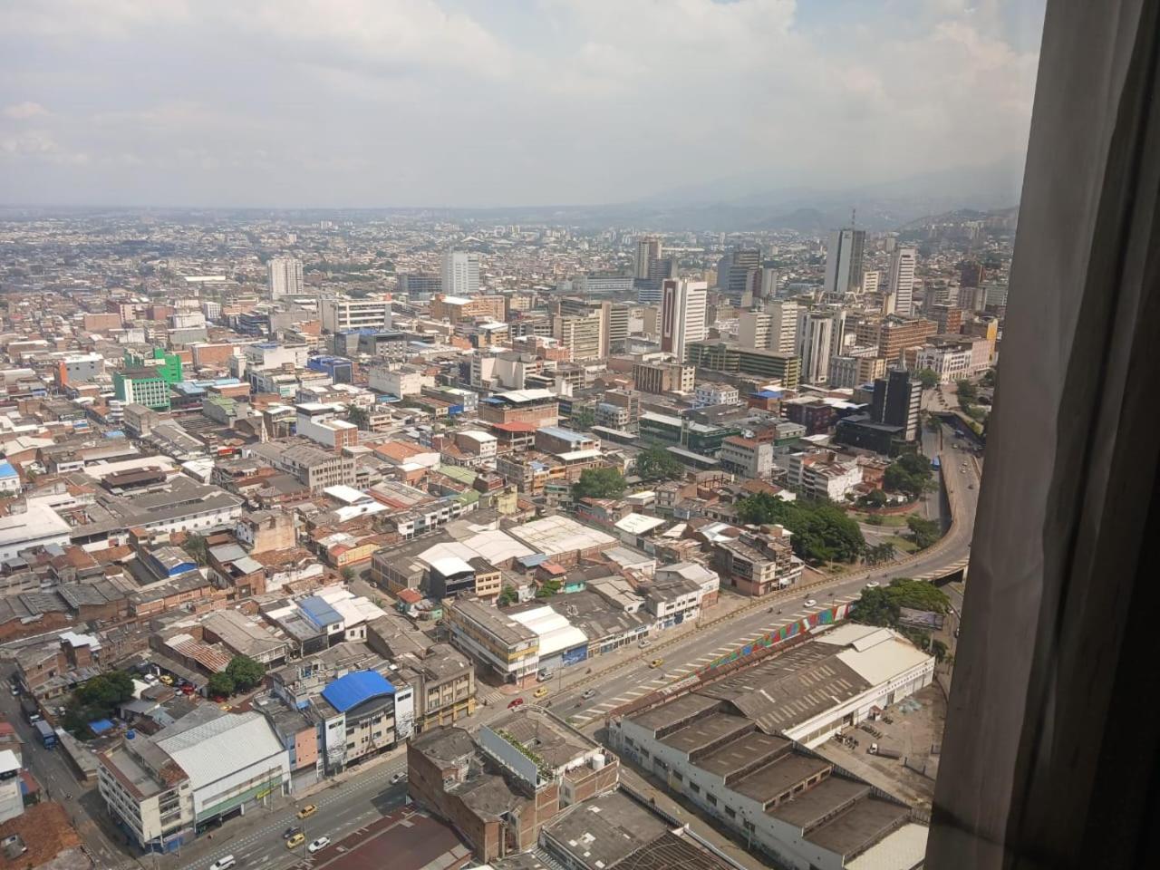 Apartaestudios - Torre De Cali Exterior photo